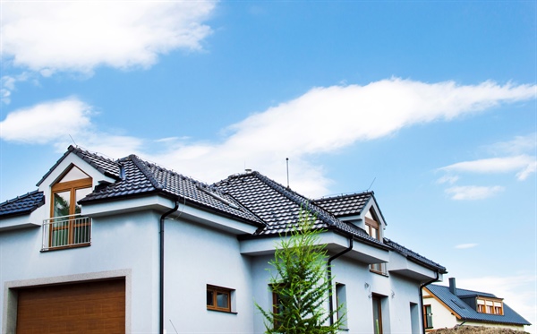 Energy Efficient Roofing in Florida: Benefits of Concrete Tile Roofing