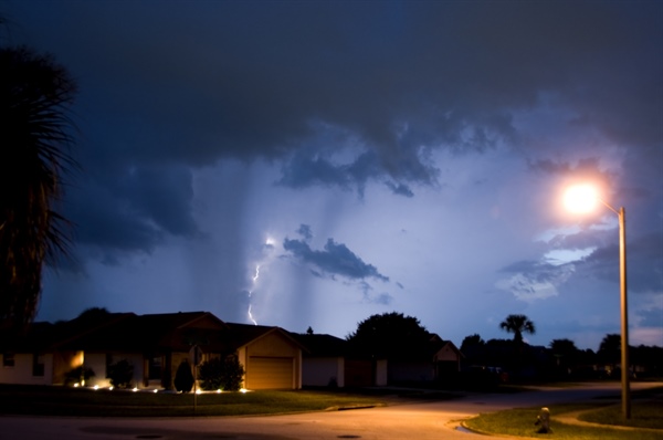 Hail Damage Repair Differences for Asphalt Shingles and Metal Roofs in Florida