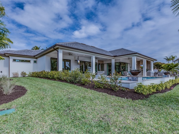 Signs Your Florida Home Needs New Windows